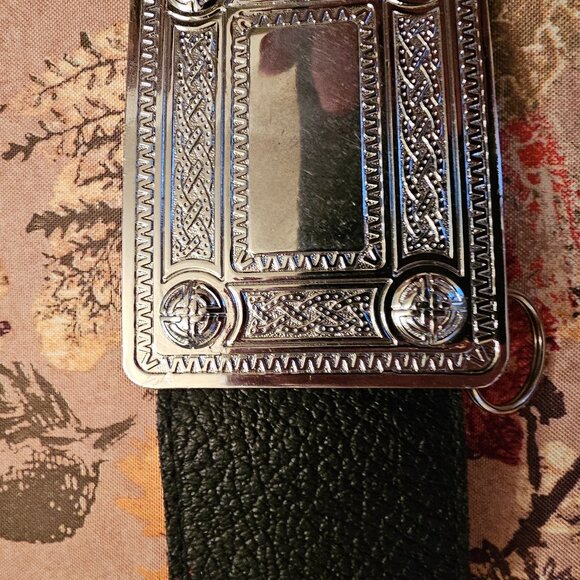WE Red and Black Scott Leather Kilt Belt with chrome finish Buckle - Picture 4 of 11